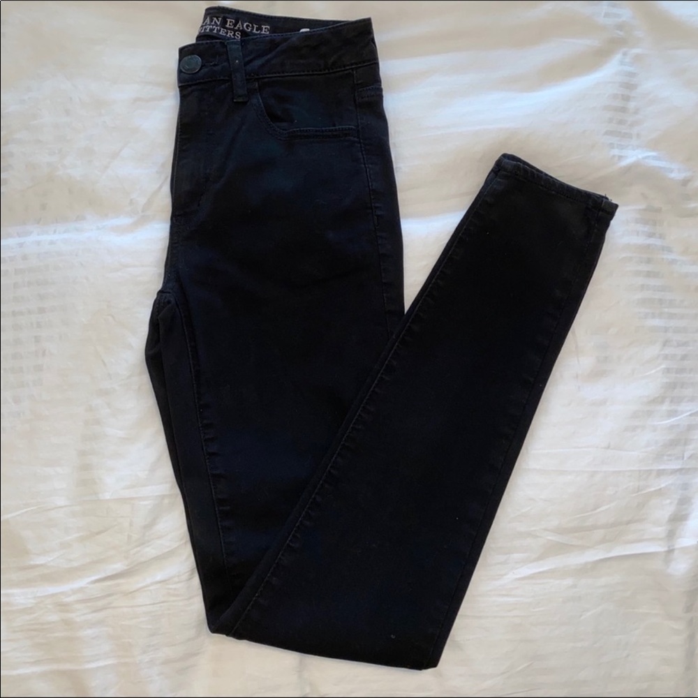 AEO High-rise black jeans